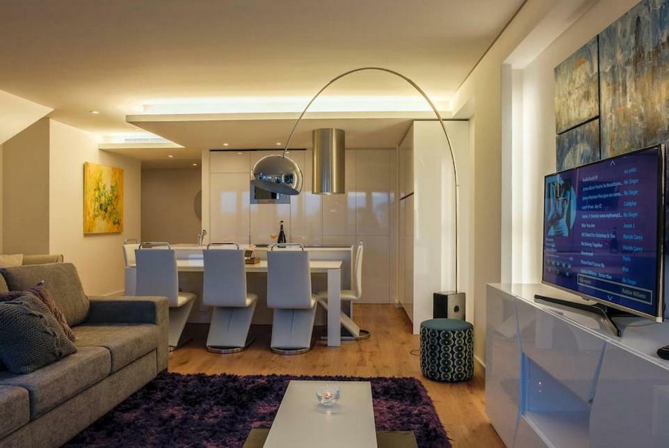 Stylish Duplex Downtown Apartment ポルト エクステリア 写真